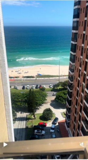 Pé na areia, vistas praia e lagoa Top, Ap Novo!